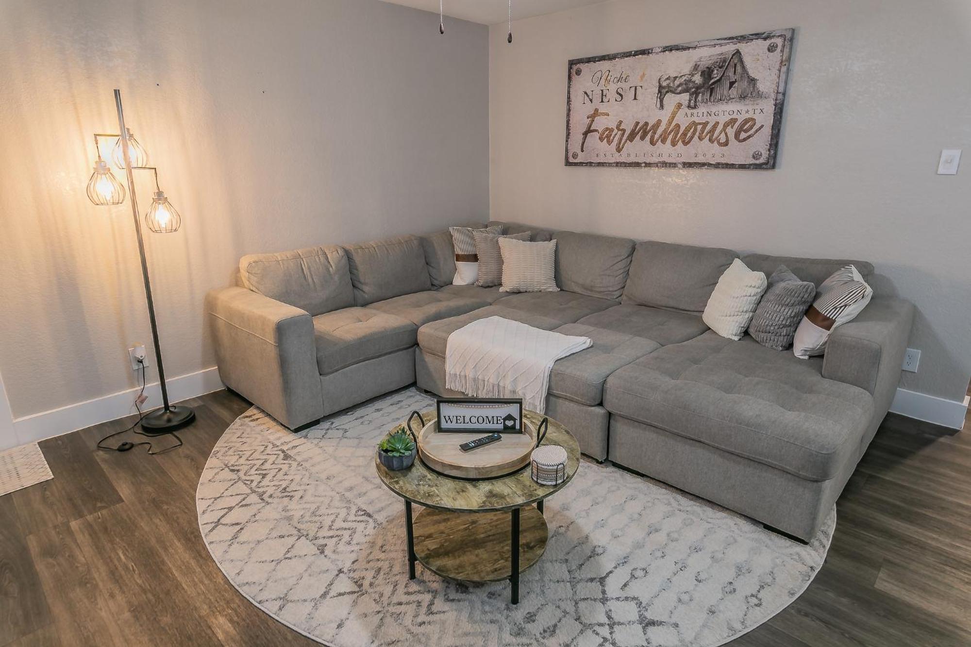Cozy 2Br Farmhouse Apt - Sleeps 8 - Free Parking! Arlington Exterior foto